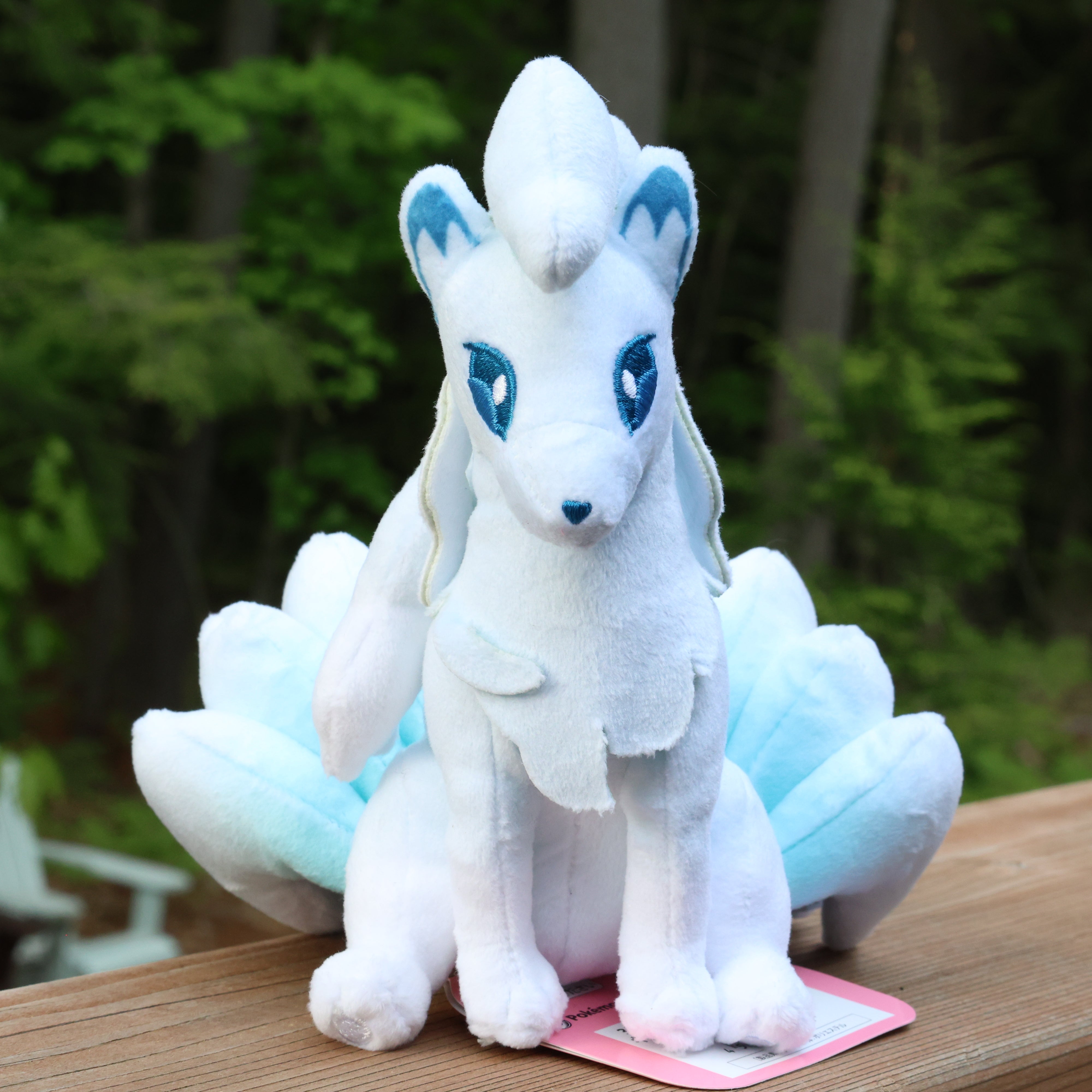 Alolan Ninetails Pokémon Fit – teda collectibles